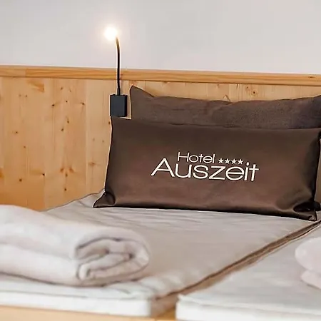 Auszeit פרטיסאו