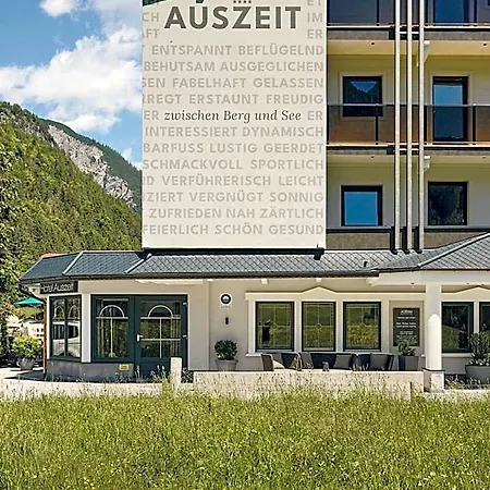 Auszeit מלון 4*